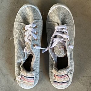 Tommy Bahama Gray Slip On Sneakers